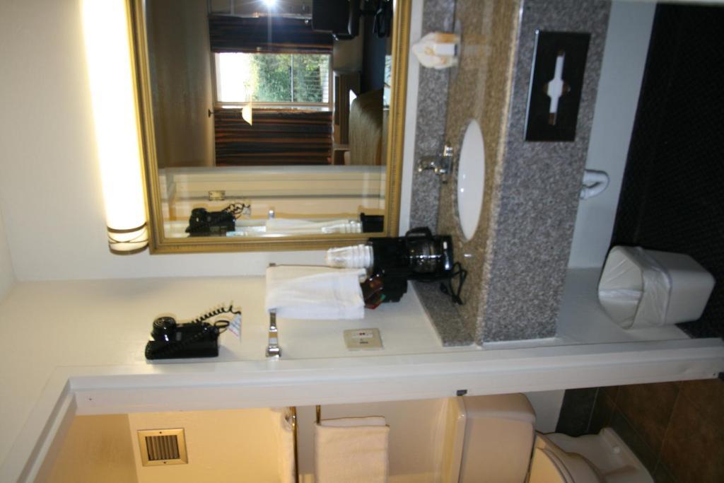 6-oklahoma City, Ok - Bricktown Hotel 2*